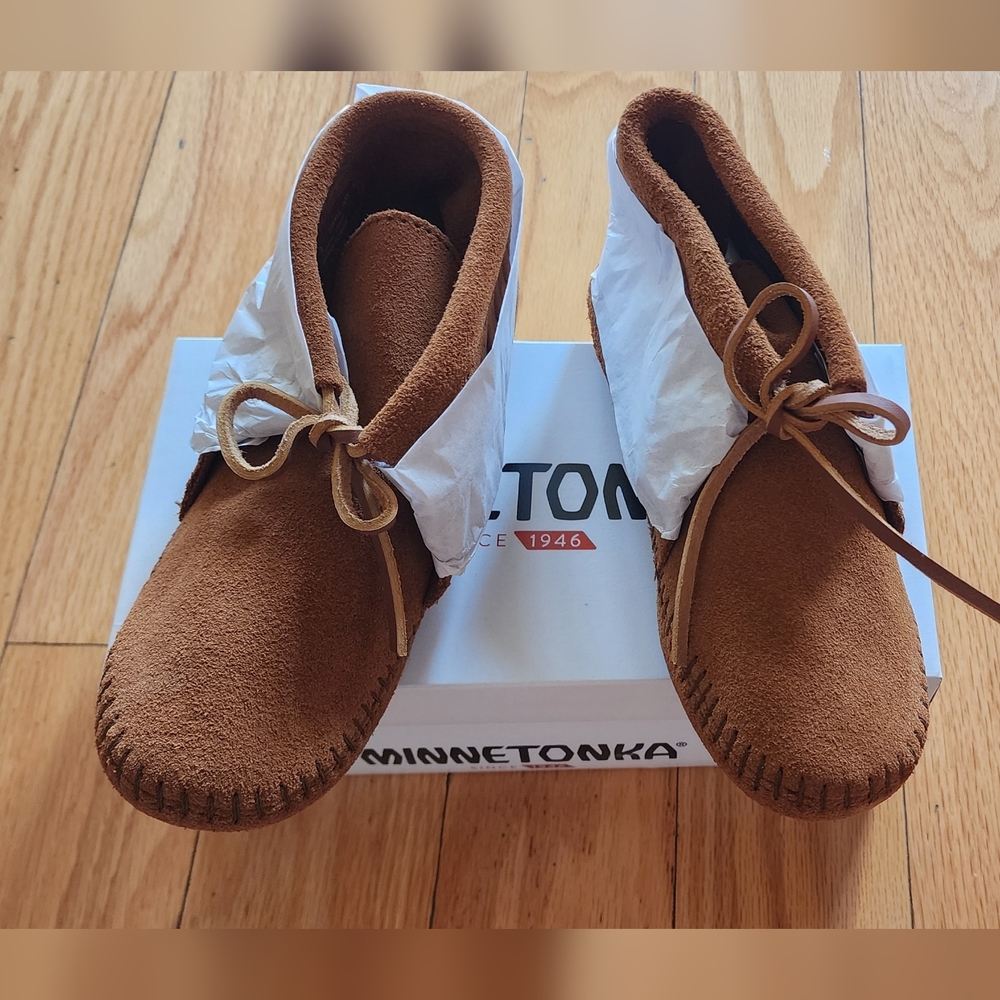 NEW Minnetonka Kid's Classic Fringe Softsole Boots US 2 Size